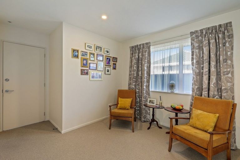 Photo of property in 30 Palmers Road, New Brighton, Christchurch, 8083