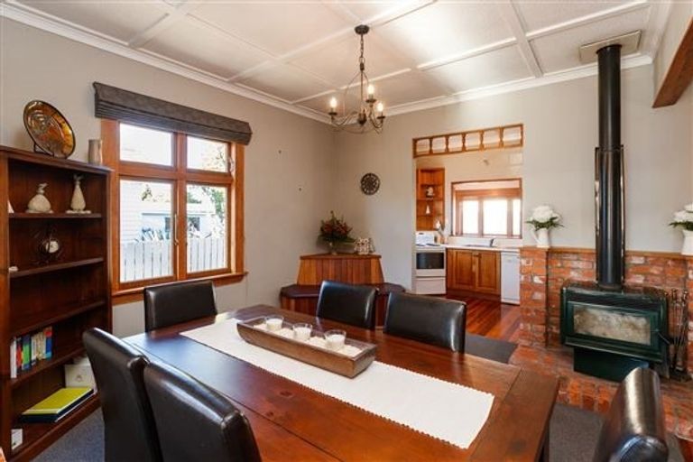 Photo of property in 35 Havill Street, Takaro, Palmerston North, 4410