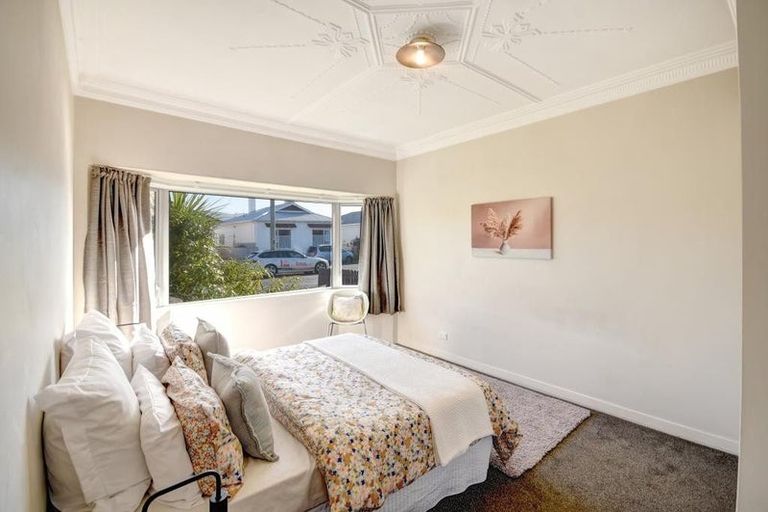 Photo of property in 211 Oxford Street, South Dunedin, Dunedin, 9012