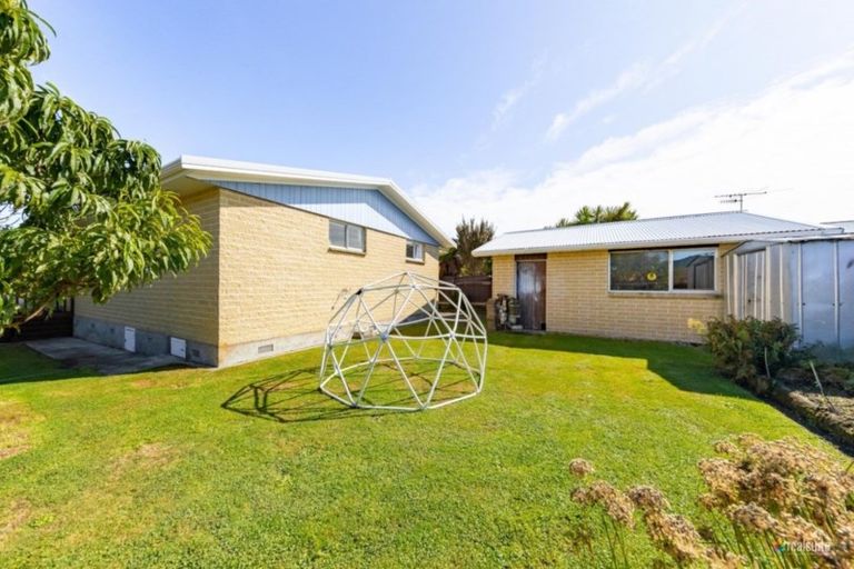 Photo of property in 4 Toledo Grove, Totara Park, Upper Hutt, 5018