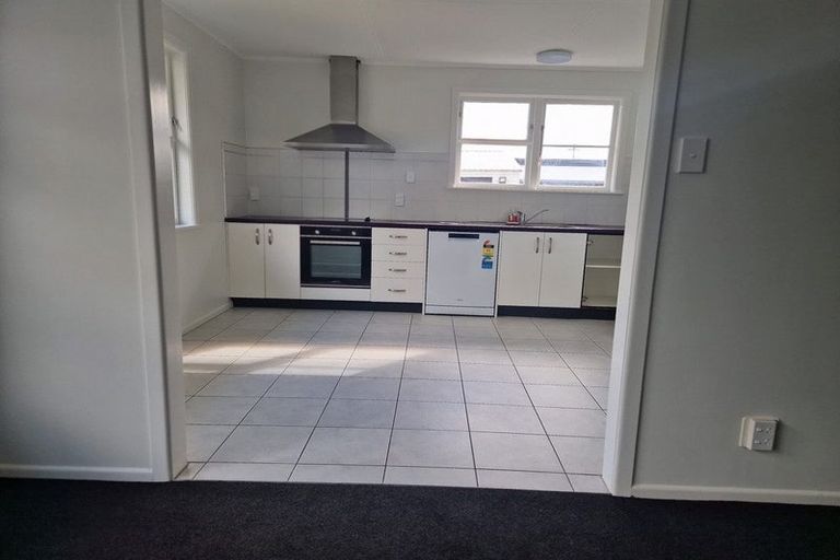 Photo of property in 256 Fergusson Drive, Heretaunga, Upper Hutt, 5018