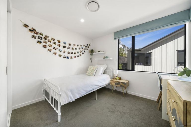 Photo of property in 70 Te Oneroa Way, Long Bay, Auckland, 0630