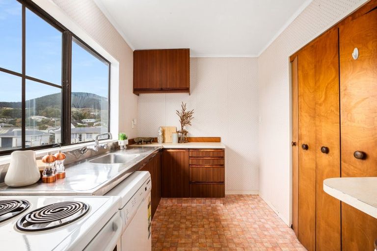 Photo of property in 5b Mclellan Street, Tawa, Wellington, 5028