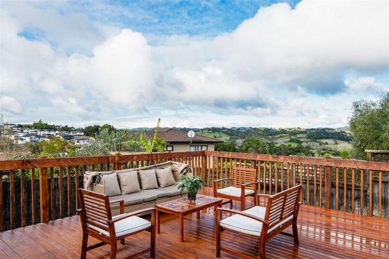 Photo of property in 23 Virginia Street, Henderson, Auckland, 0612