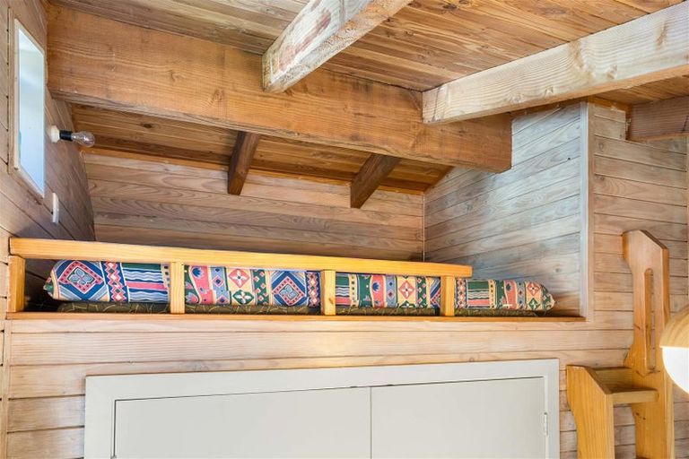 Photo of property in 206 Onemana Drive, Onemana, Whangamata, 3691