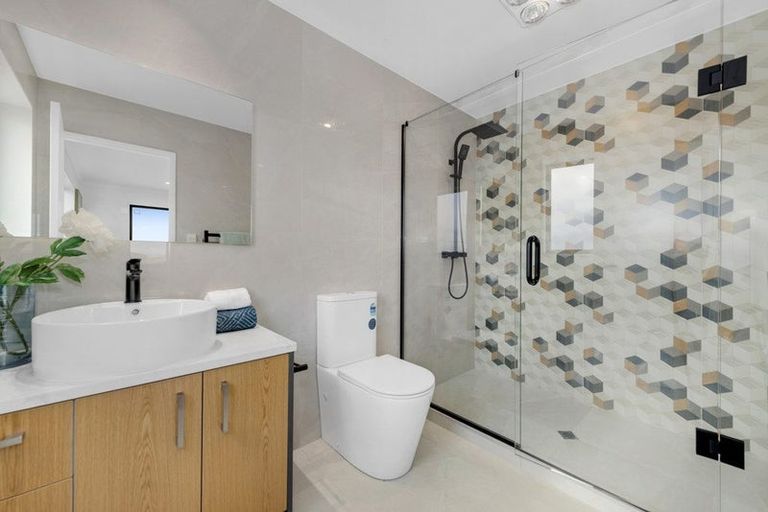 Photo of property in 14 Hughs Way, Flat Bush, Auckland, 2019