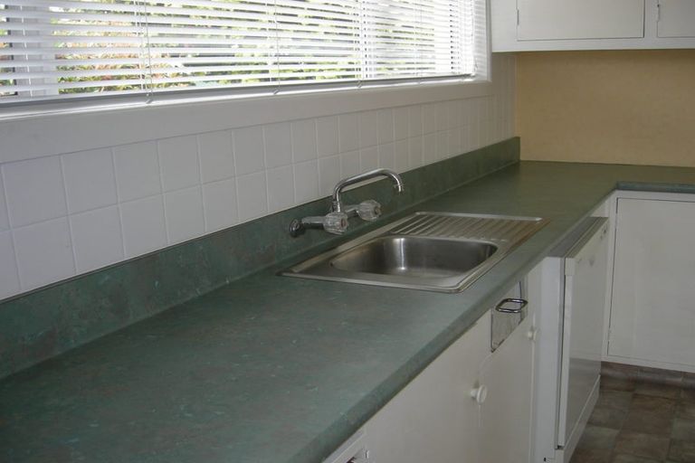 Photo of property in 1/77 Memorial Avenue, Ilam, Christchurch, 8053