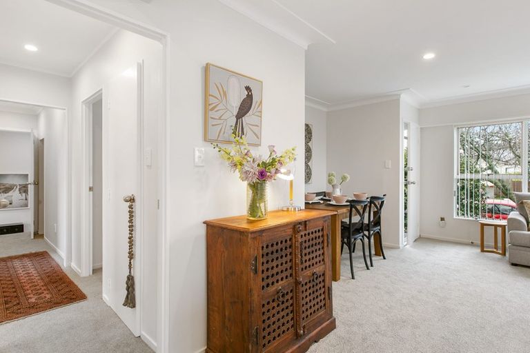 Photo of property in 1b Bowater Place, Manurewa, Auckland, 2102