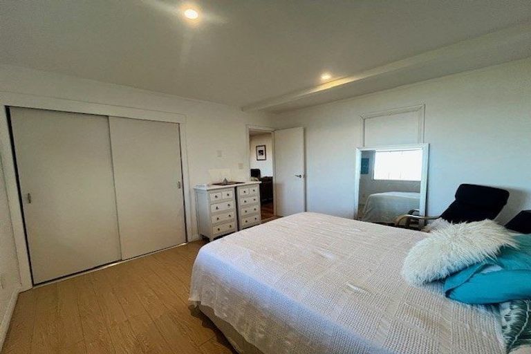 Photo of property in 16 Corlett Road, Plimmerton, Porirua, 5026