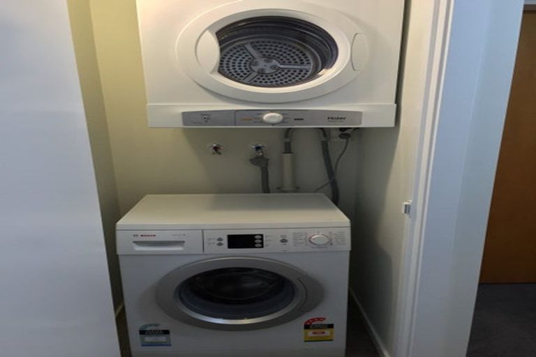 Photo of property in 25a Chelsea Street, Miramar, Wellington, 6022