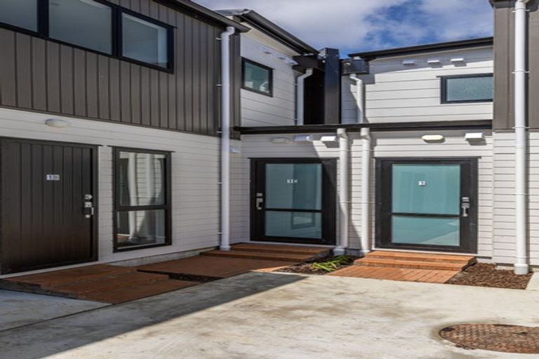 Photo of property in 1a Bellville Drive, Clendon Park, Auckland, 2103