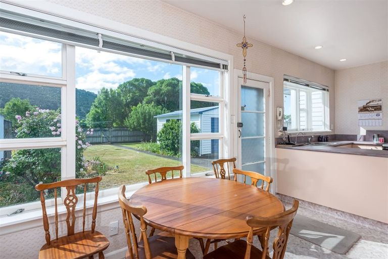 Photo of property in 22 Clark Street, Sumner, Christchurch, 8081