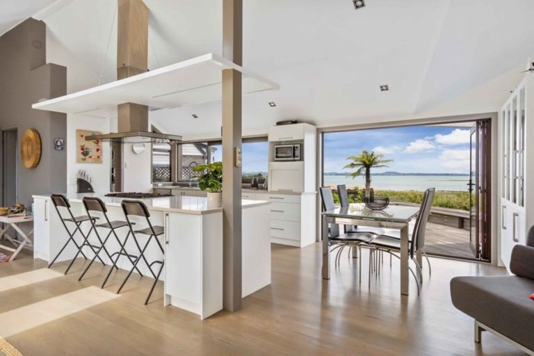 Photo of property in 5 Limeburners Close, Hobsonville, Auckland, 0618