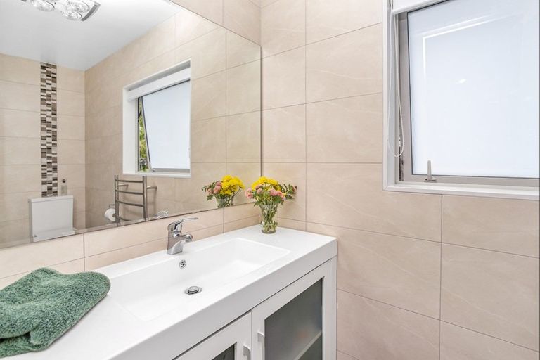 Photo of property in 46b Millen Avenue, Pakuranga, Auckland, 2010