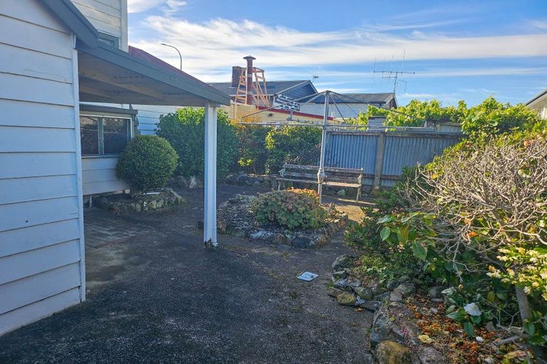 Photo of property in 665 Pollen Street, Thames, 3500