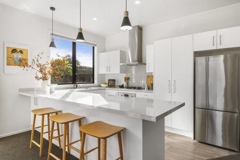 Photo of property in 14 Fordham Street, Beach Haven, Auckland, 0626