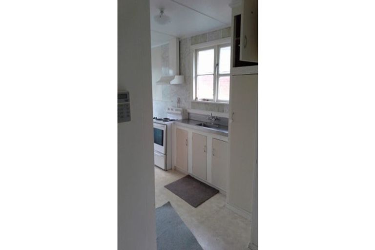 Photo of property in 5 Waldie Grove, Avalon, Lower Hutt, 5011