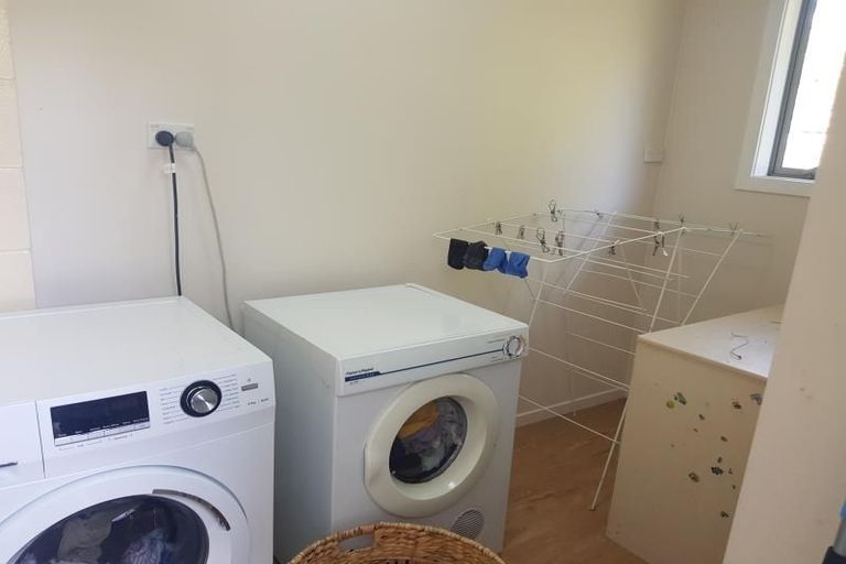 Photo of property in 4/41a Tramway Road, Beach Haven, Auckland, 0626