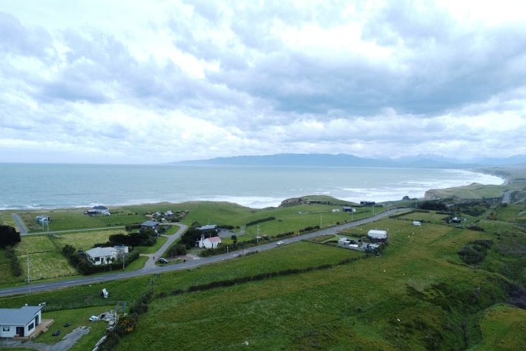 Photo of property in 9 Denbigh Street, Orepuki, Riverton, 9881