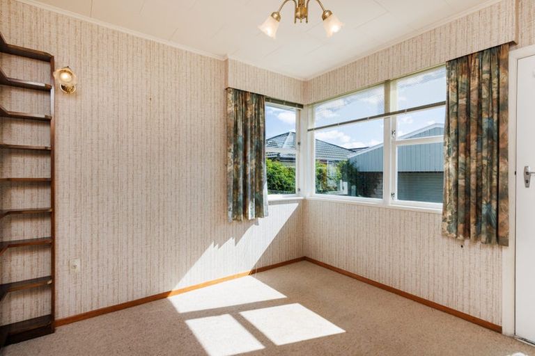 Photo of property in 4 Edwards Place, Terrace End, Palmerston North, 4410