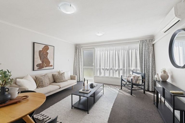 Photo of property in 2/121a Papanui Road, Merivale, Christchurch, 8014