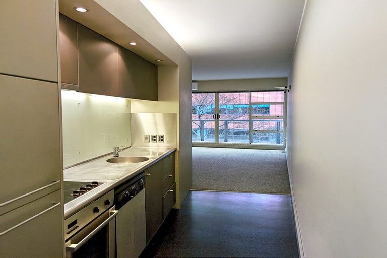 Photo of property in Gerondis Bldg Apartments, 305/60 Willis Street, Wellington Central, Wellington, 6011