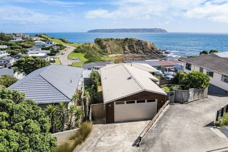 Photo of property in 25 Richard Street, Titahi Bay, Porirua, 5022