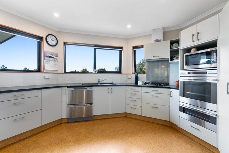 Photo of property in 18c Ashmore Drive, Frankleigh Park, New Plymouth, 4310
