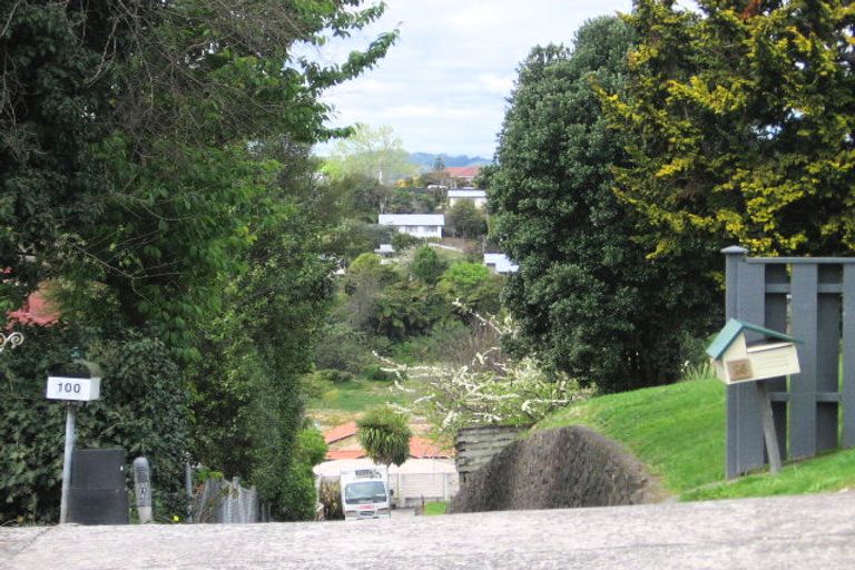 Photo of property in 100 Coopers Road, Gate Pa, Tauranga, 3112