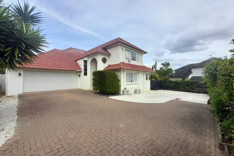Photo of property in 2/62 Orangewood Drive, Northpark, Auckland, 2013