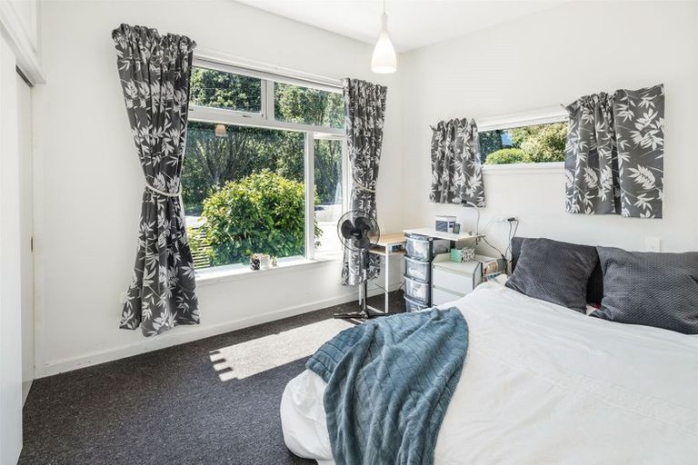 Photo of property in 38a Collins Avenue, Tawa, Wellington, 5028