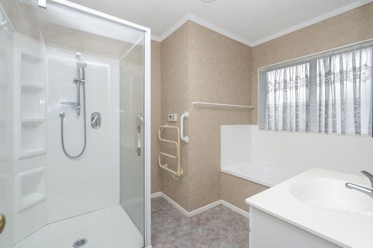 Photo of property in 1 Cole Lane, Milson, Palmerston North, 4414