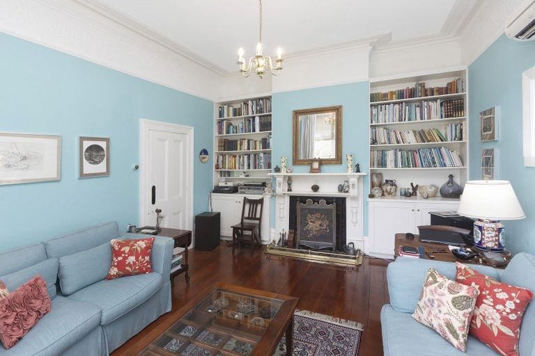 Photo of property in 86 Colombo Street, Beckenham, Christchurch, 8023