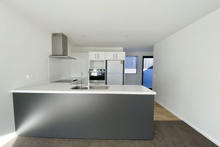 Photo of property in 10 Wheatsheaf Lane, Heathcote Valley, Christchurch, 8022