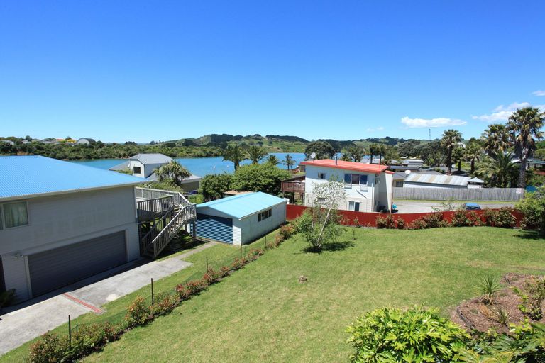 Photo of property in 44 Wainui Road, Raglan, 3225