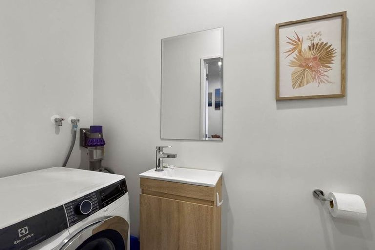 Photo of property in 7/22 Ryburn Road, Mount Wellington, Auckland, 1062