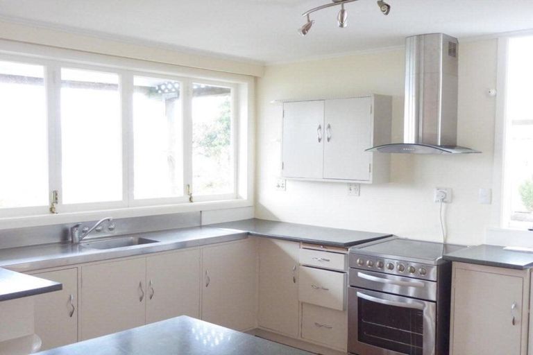 Photo of property in 92 Seatoun Heights Road, Seatoun, Wellington, 6022