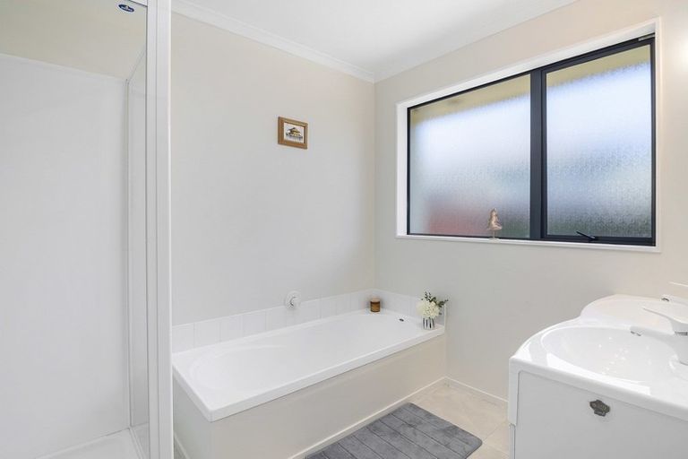 Photo of property in 16 Kingsford Drive, Stoke, Nelson, 7011