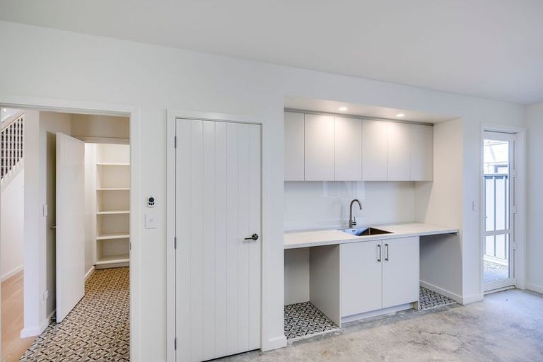 Photo of property in 38a Aspiring Drive, Poraiti, Napier, 4112