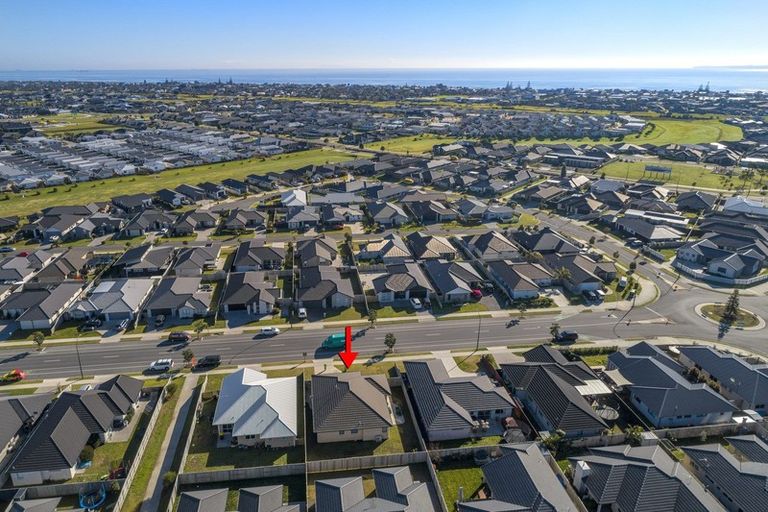 Photo of property in 27 Livingstone Drive, Papamoa Beach, Papamoa, 3118