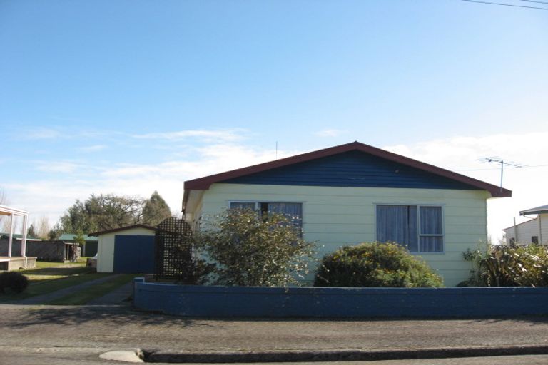 Photo of property in 35 Sale Street, Ross, 7812