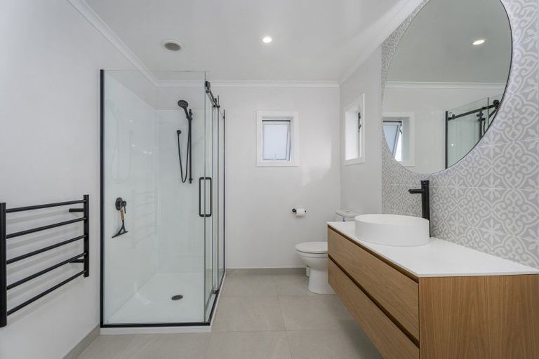 Photo of property in 100 Kupe Drive, Whitianga, 3510