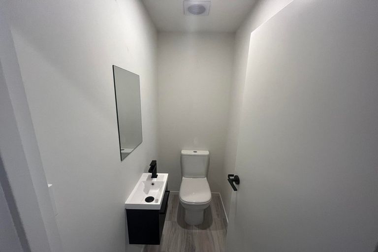 Photo of property in 39b York Street, Picton, 7220