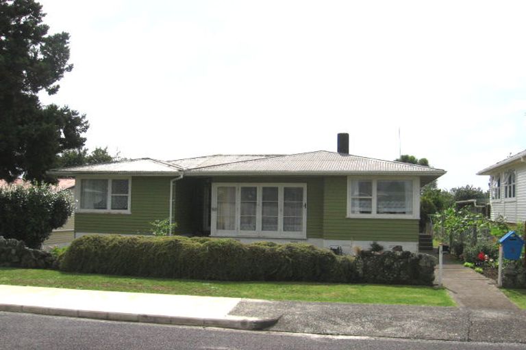 Photo of property in 5 Maybelle Place, Kelston, Auckland, 0602
