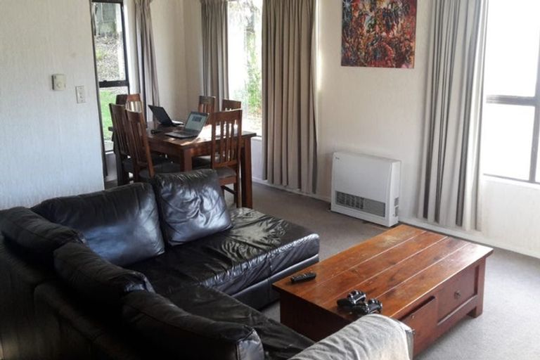 Photo of property in 82 Fyvie Avenue, Tawa, Wellington, 5028