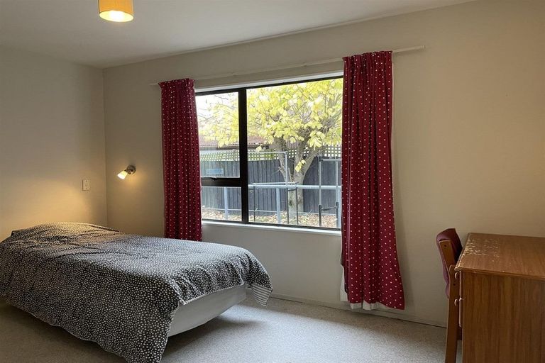 Photo of property in Tranquil Lodge Backpackers, 440 Manchester Street, St Albans, Christchurch, 8014