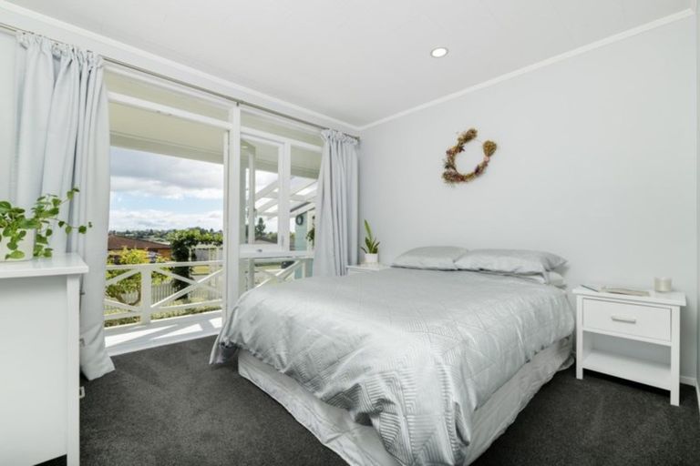Photo of property in 26 Endeavour Avenue, Welcome Bay, Tauranga, 3112