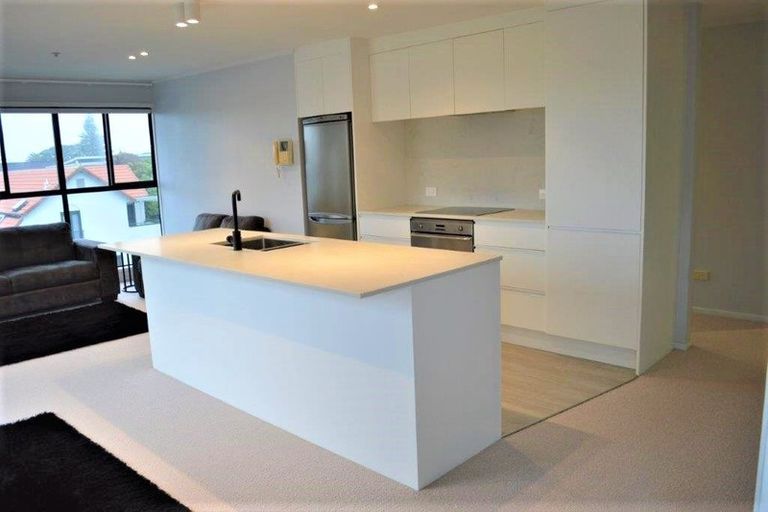 Photo of property in Atlas Apartments, 25/49 Maunganui Road, Mount Maunganui, 3116