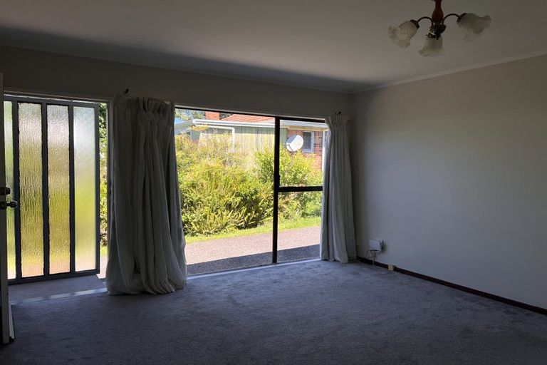 Photo of property in 2/169 Onewa Road, Birkenhead, Auckland, 0626