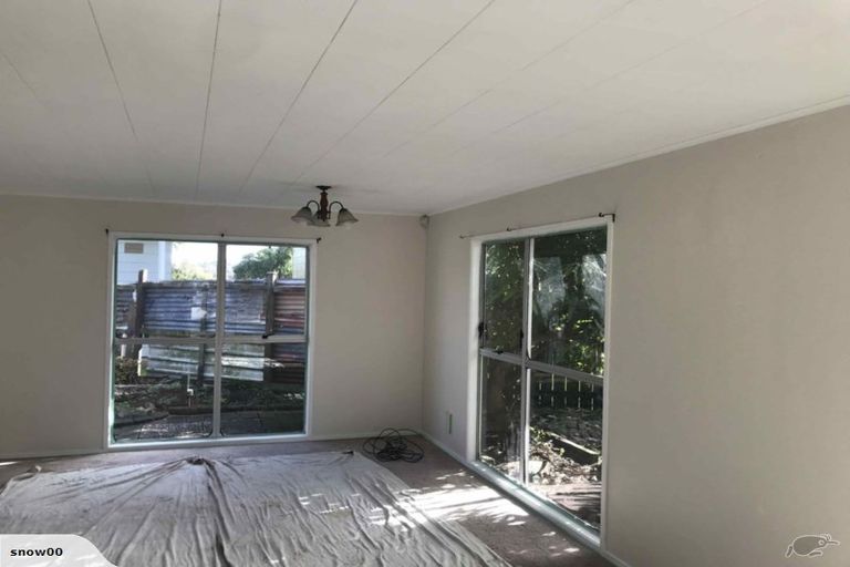 Photo of property in 12 Ashmore Place, Favona, Auckland, 2024